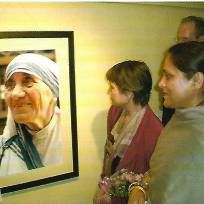Mother Teresa Mother Teresa - Love So Pure, So Divine